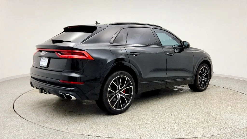 Used 2023 Mythos Black Metallic Audi Prestige 4.0 TFSI quattro with Sport, Black Optic & Luxury Pkgs image 5