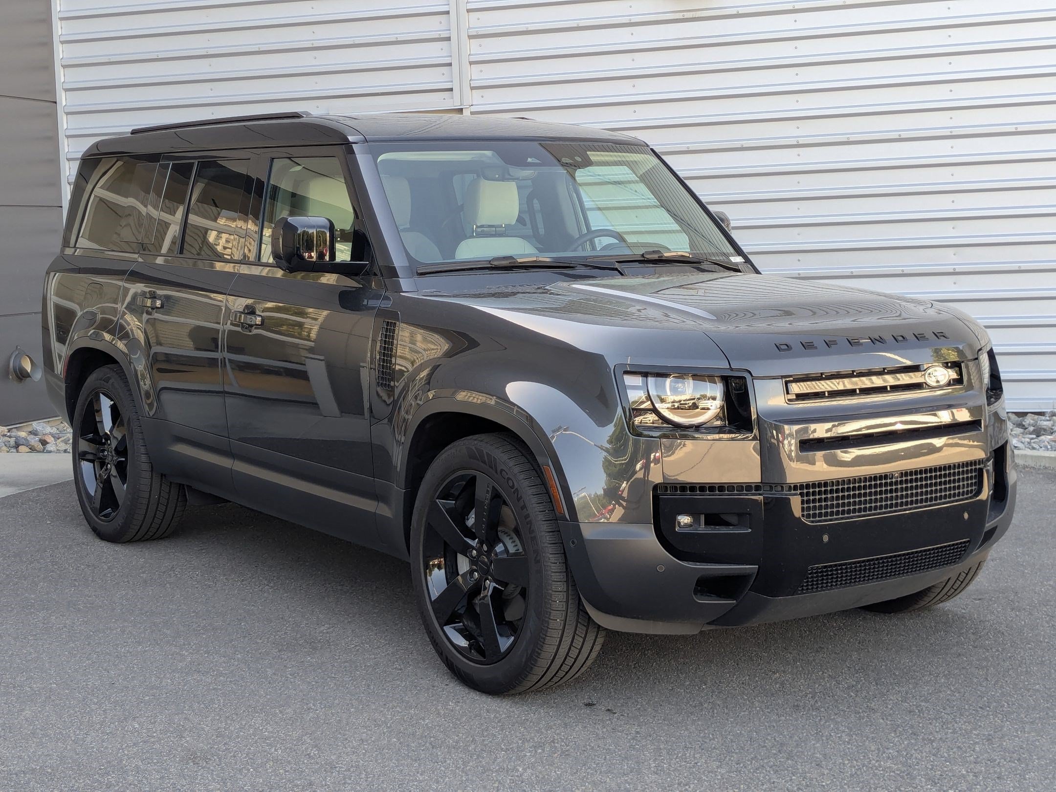 Used 2026 Carpathian Gray Premium Metallic Land Rover 130 P300 S image 3