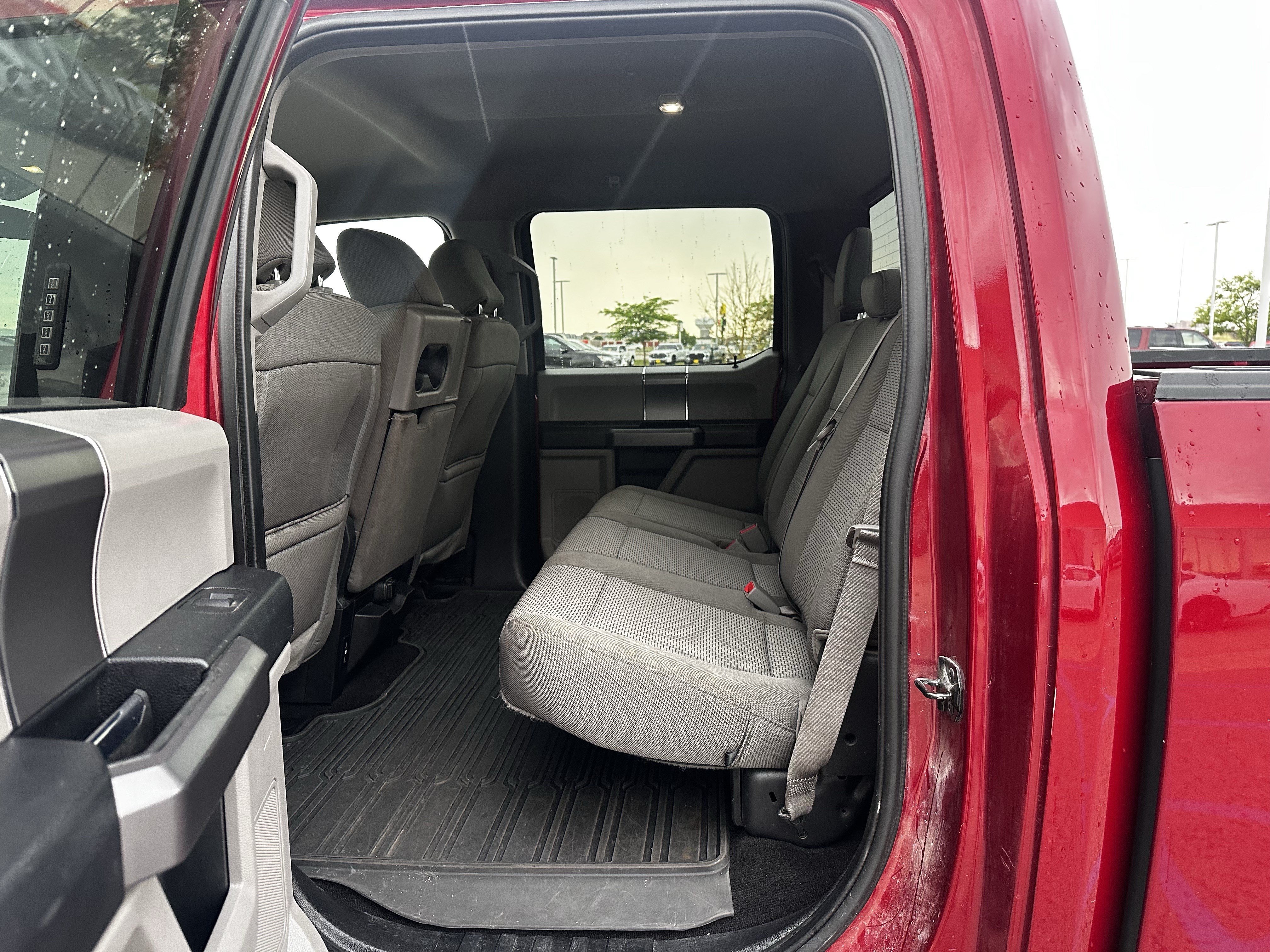 Used 2019 Ruby Red Metallic Tinted Clearcoat Ford XLT image 8