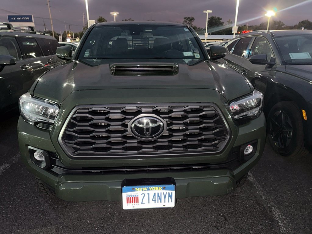 Used 2022 Green Toyota TRD Sport image 5