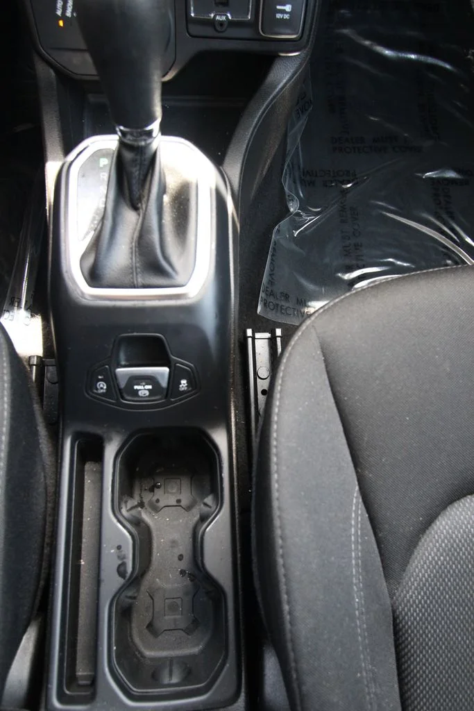 Used 2023 Gray Jeep Latitude image 24