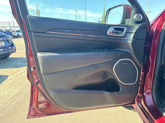 Used 2018 Velvet Red Pearlcoat Jeep High Altitude image 15