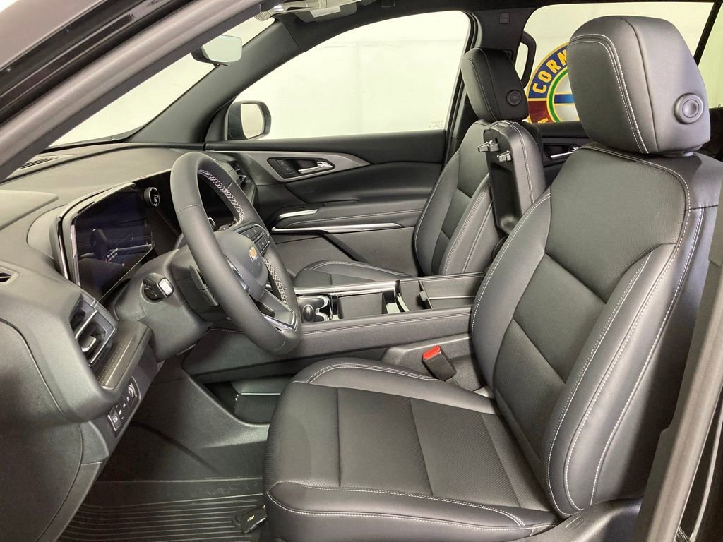 New 2026 Mosaic Black Metallic Chevrolet LT image 5