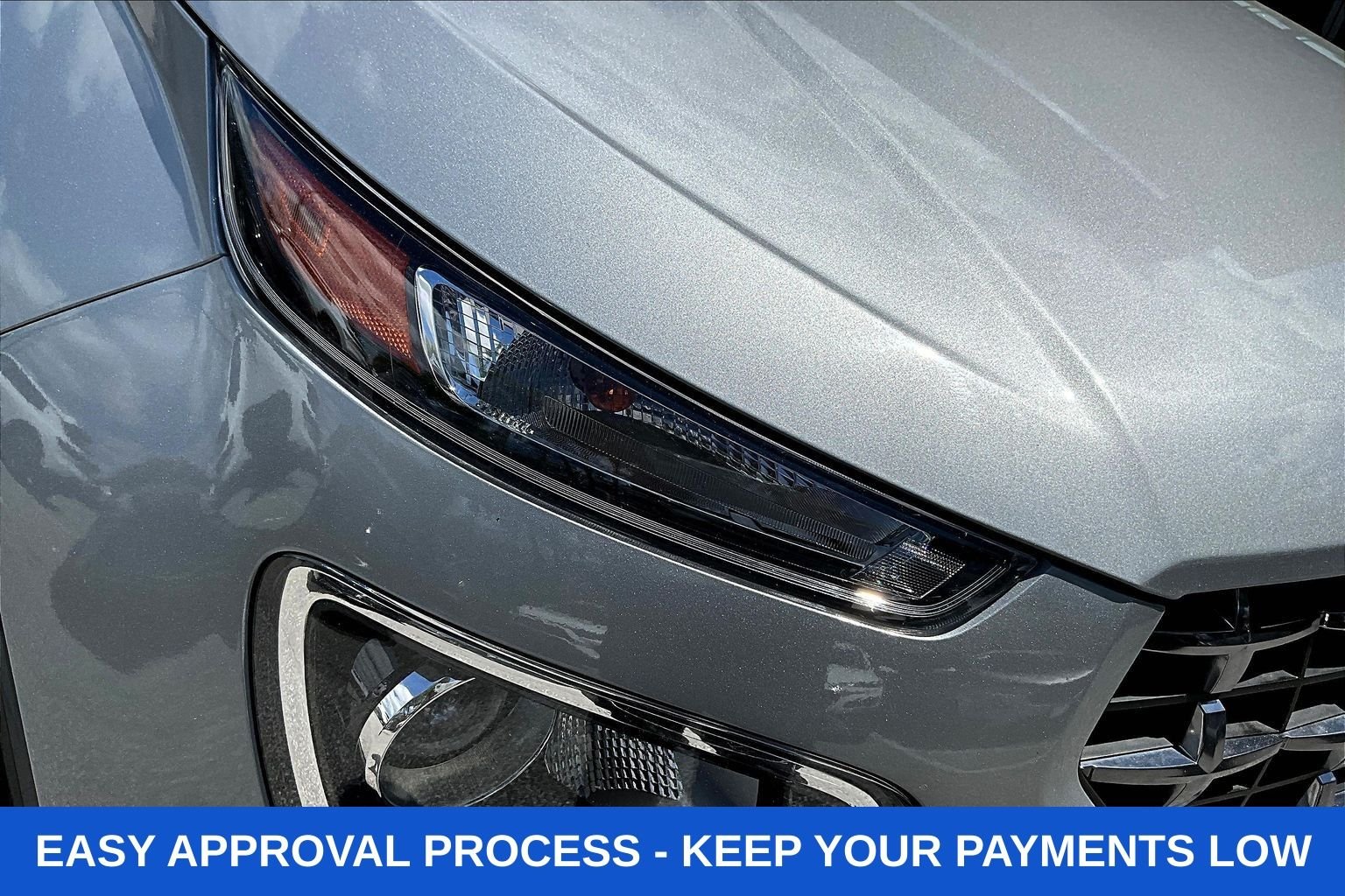 Used 2025 Silver Hyundai SEL image 38