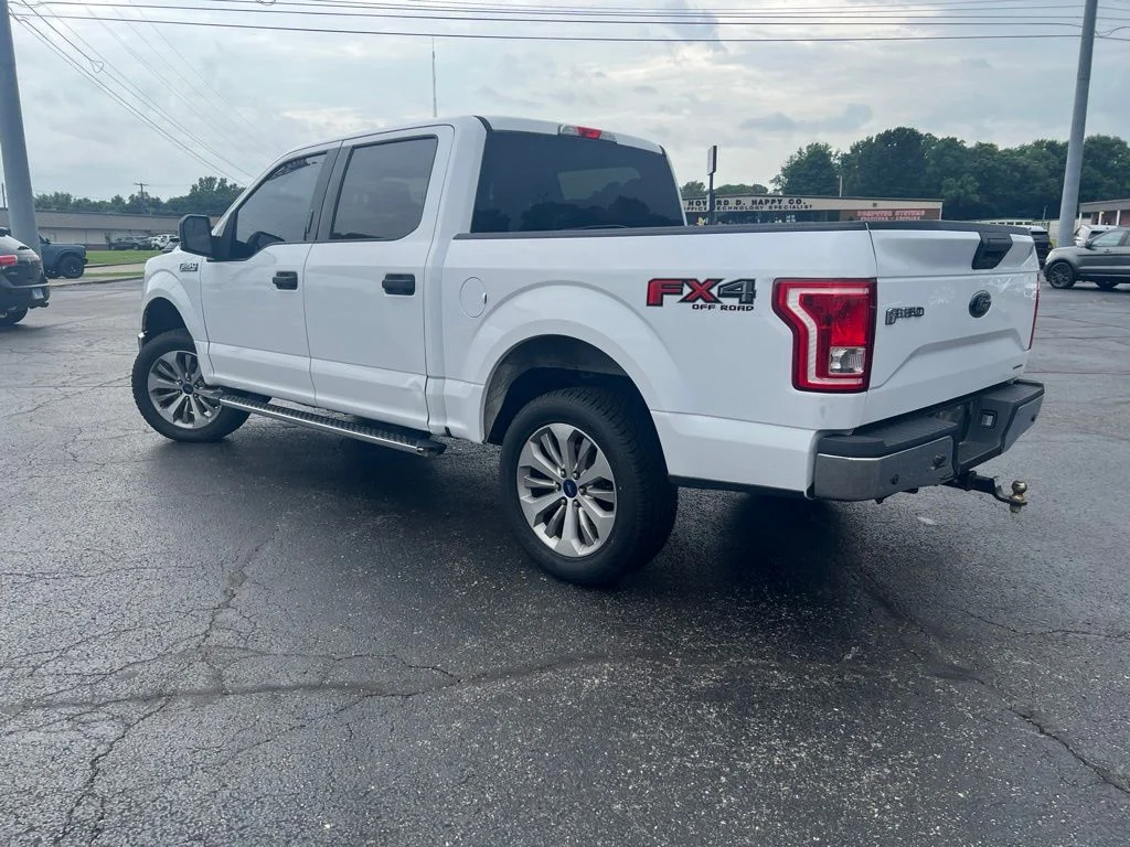 Used 2016 Oxford White Ford XLT image 5