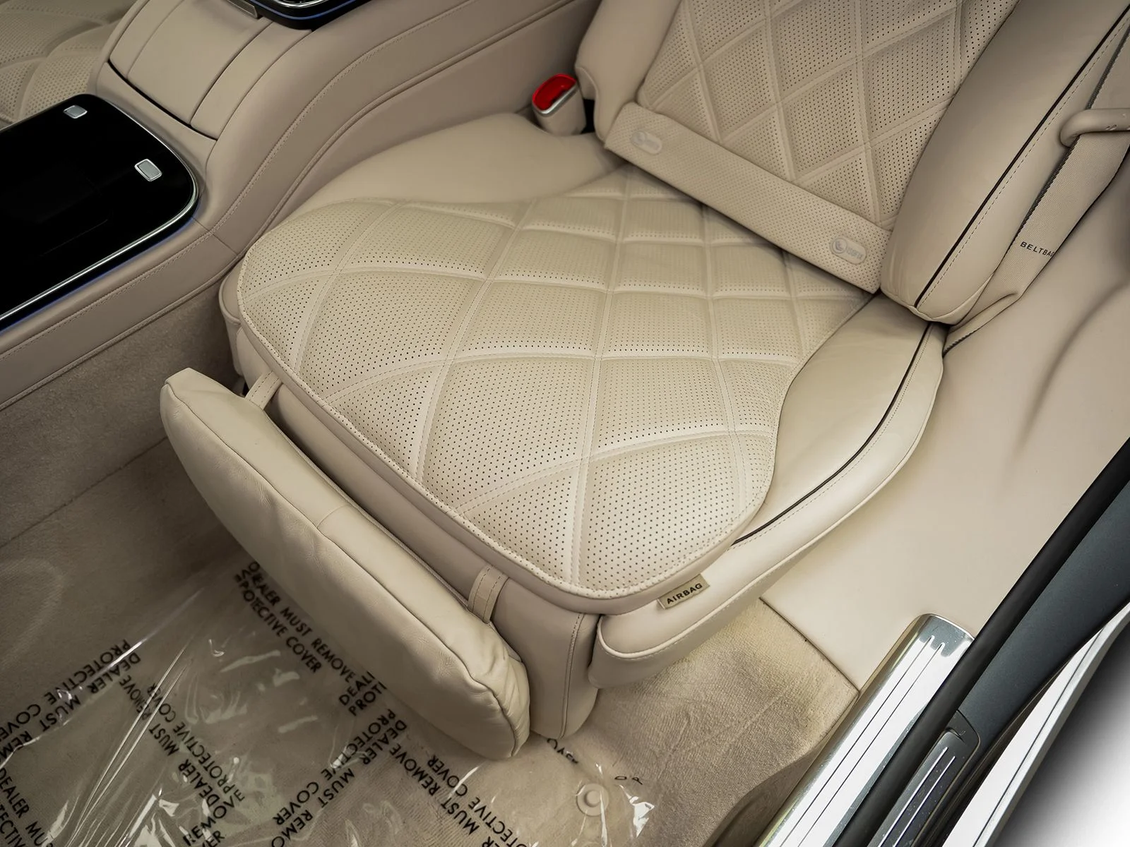 Used 2024 Silver Mercedes-Benz Maybach S 580 image 42