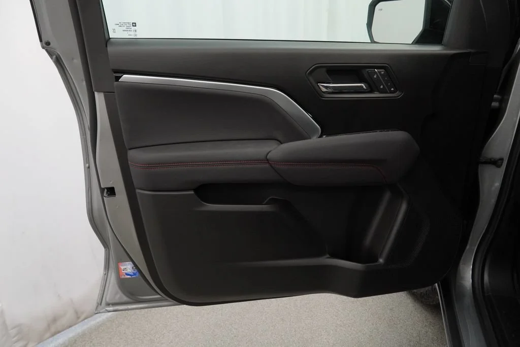 New 2026 Sterling Gray Metallic Chevrolet Z71 image 21