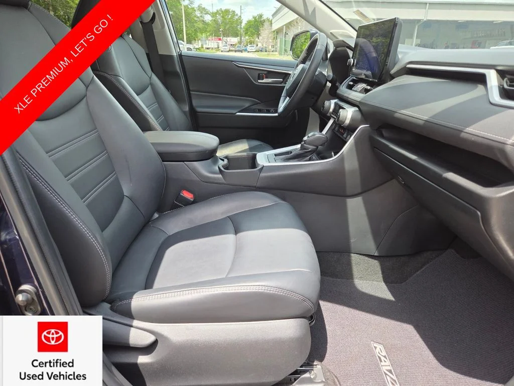 Certified Used 2023  Toyota XLE Premium image 14