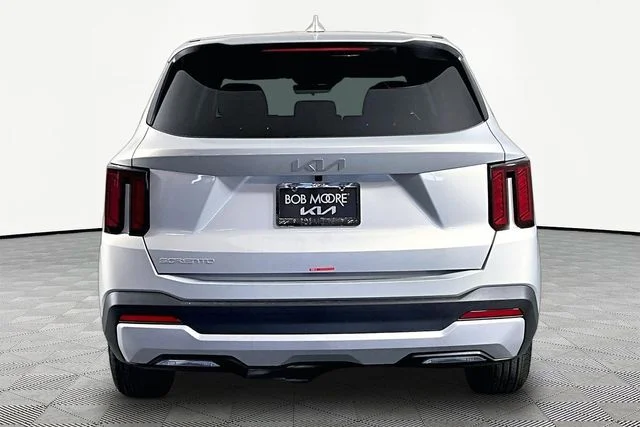 New 2026 Silver Kia LX image 5