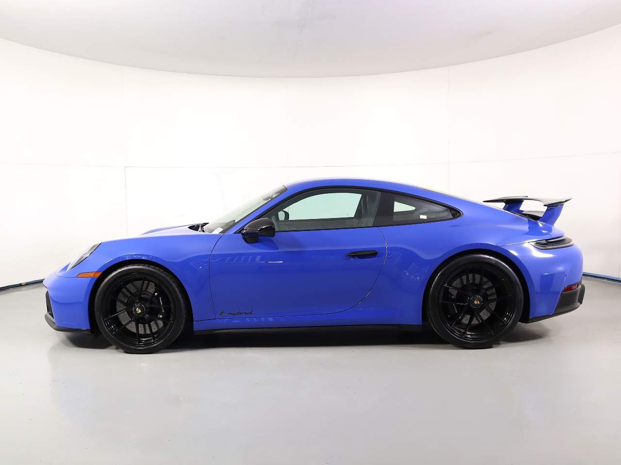 Used 2025 Lugano Blue Porsche Carrera GTS image 2