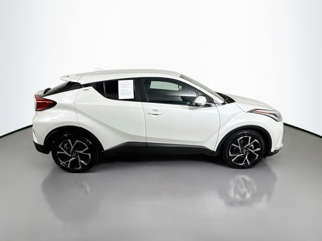Used 2021 Blizzard Pearl Toyota XLE image 8