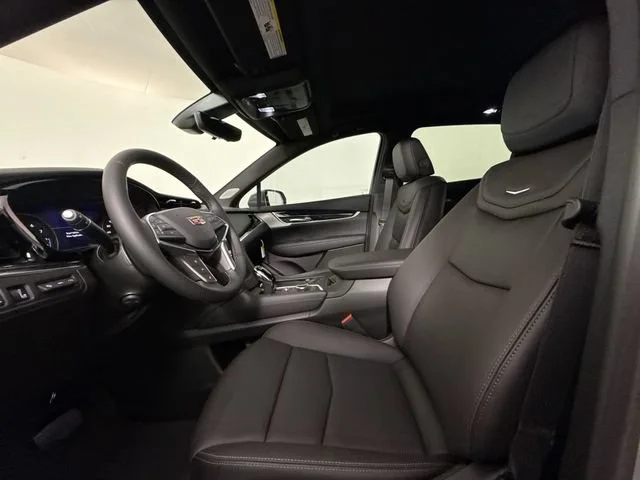 2026 Cadillac XT5 Premium Luxury - Photo 6
