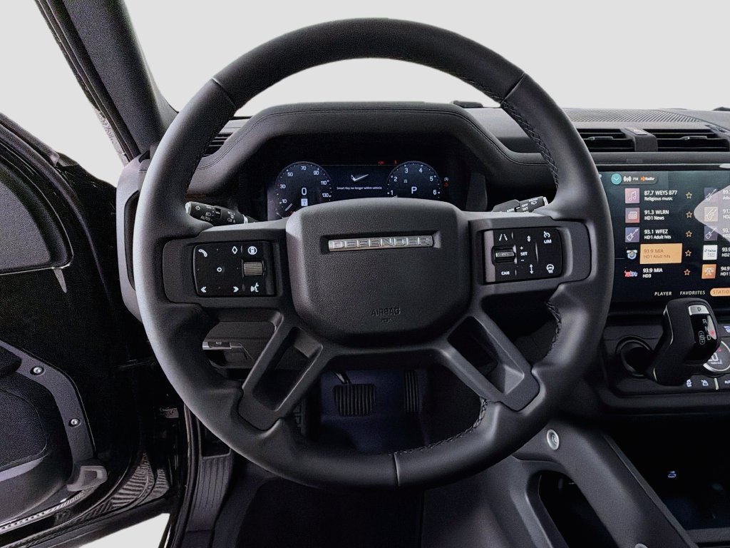 New 2026 Santorini Black Land Rover S image 11