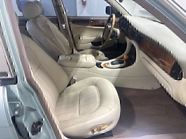 Used 2000 Gold Jaguar Base image 22