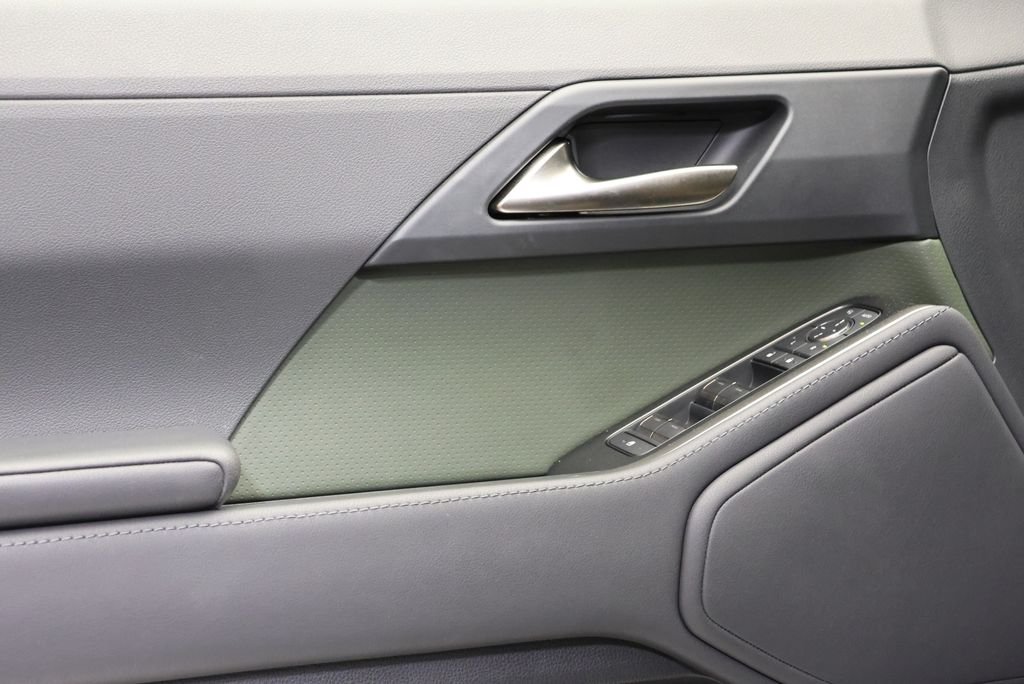 2025 Lexus GX Overtrail - Photo 28