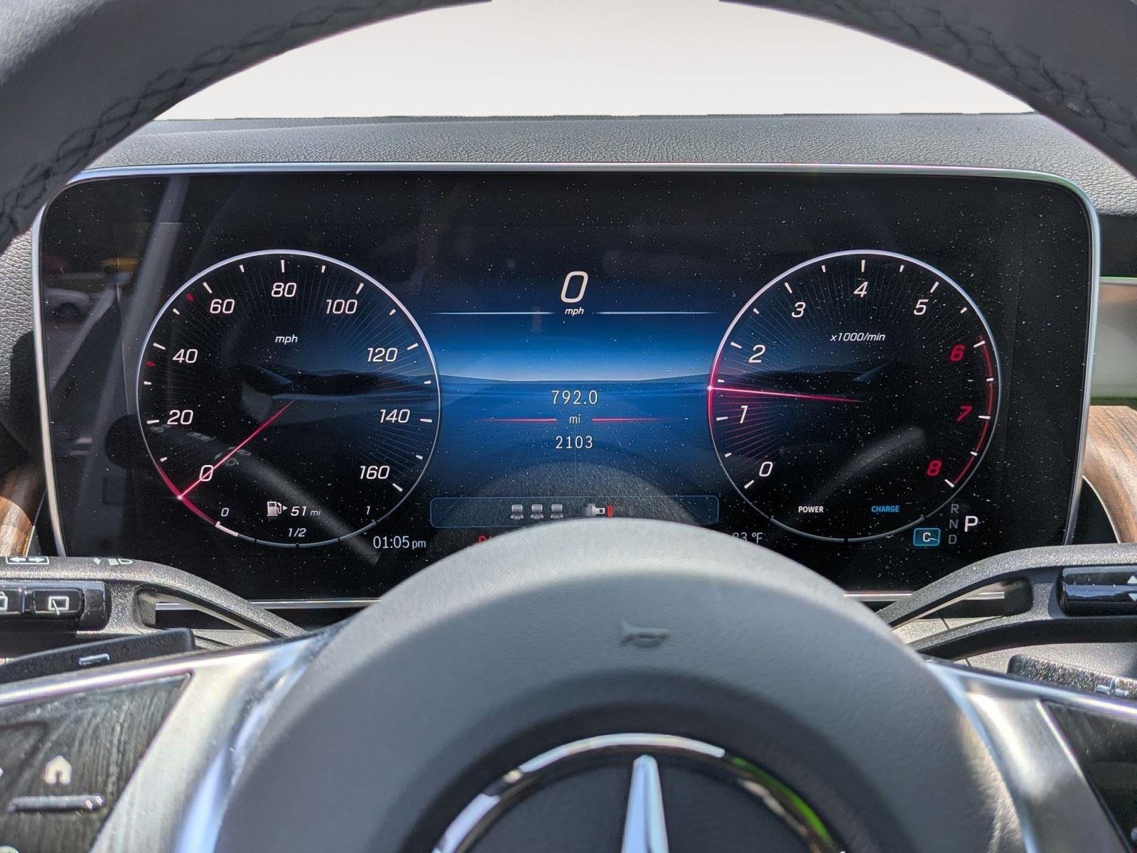 Used 2026 Polar White Mercedes-Benz GLC 300 image 11