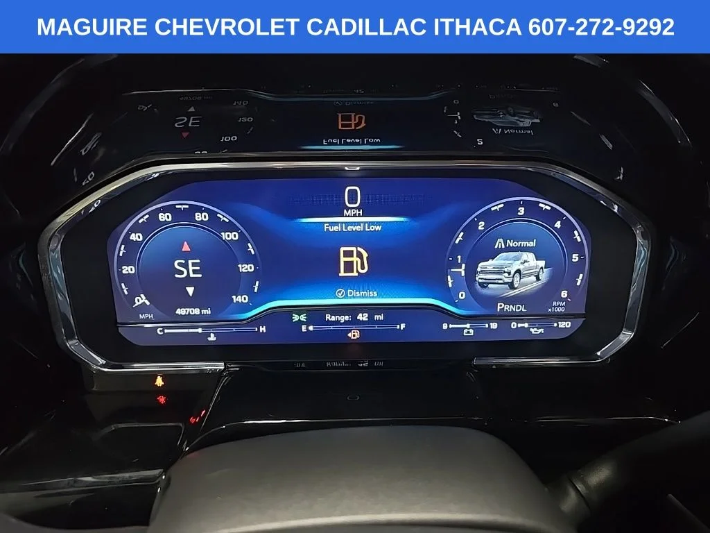 Used 2022 White Chevrolet LT image 21