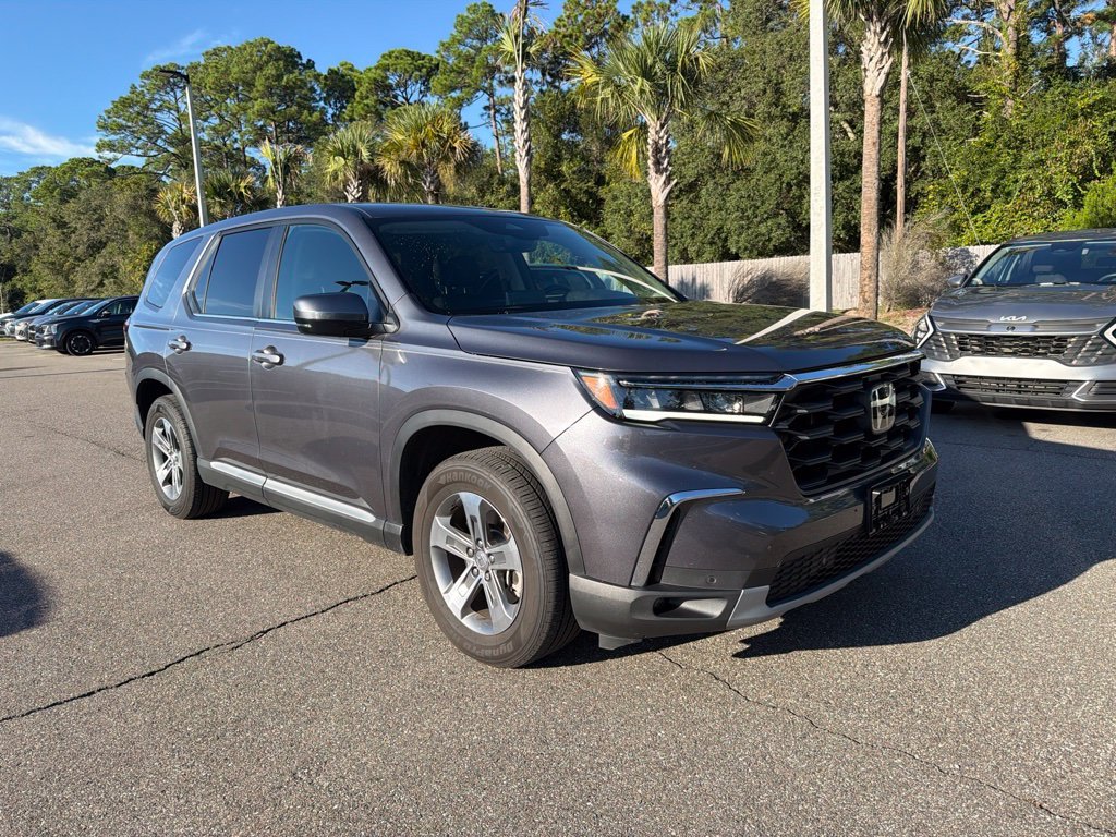 Used 2025 Lunar Silver Metallic Honda EX-L image 1