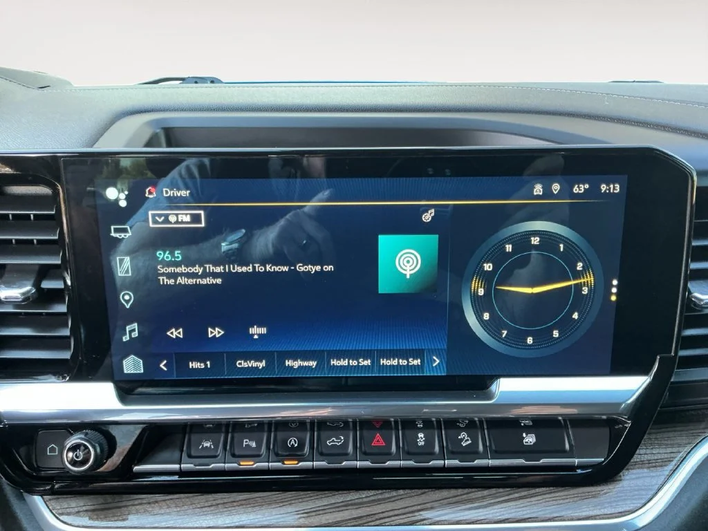 Used 2022 GLACIER BLUE METALLIC Chevrolet RST image 21