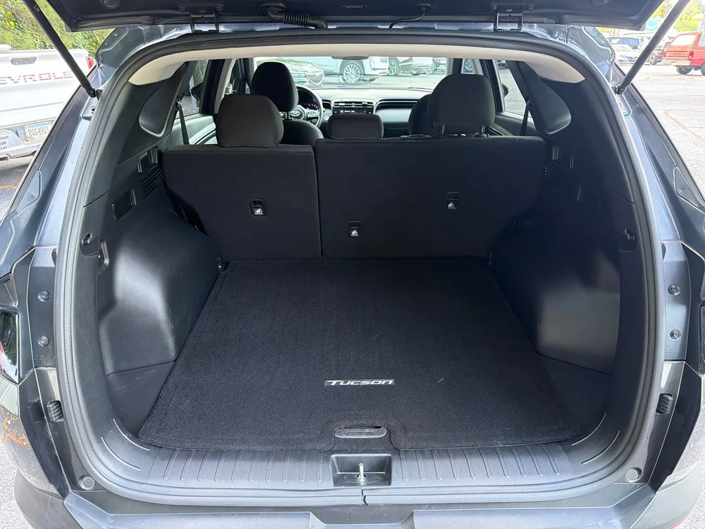 Used 2022 Gray Hyundai SEL image 18