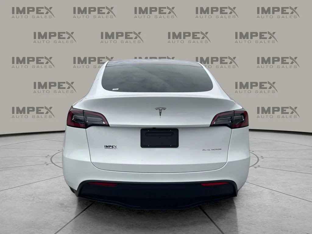 Used 2023 White Tesla Long Range image 4