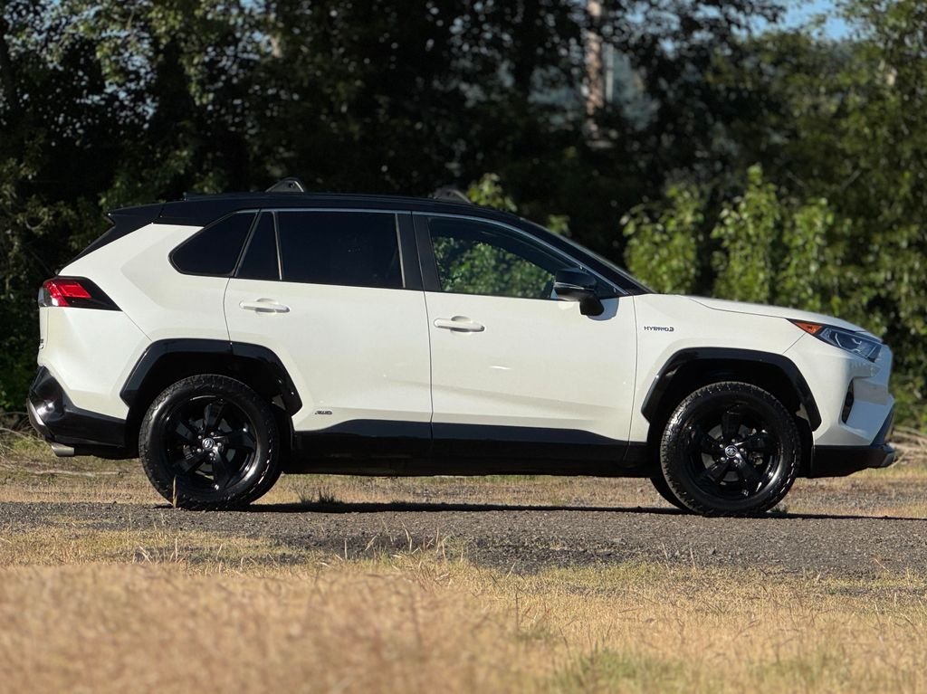 Used 2021 Blizzard Pearl Toyota XSE image 7