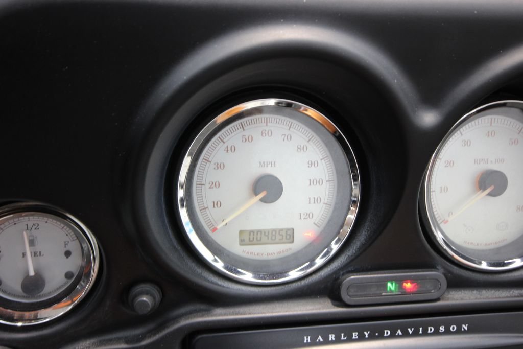 Used 2008 Brown Harley-Davidson FLHX image 15