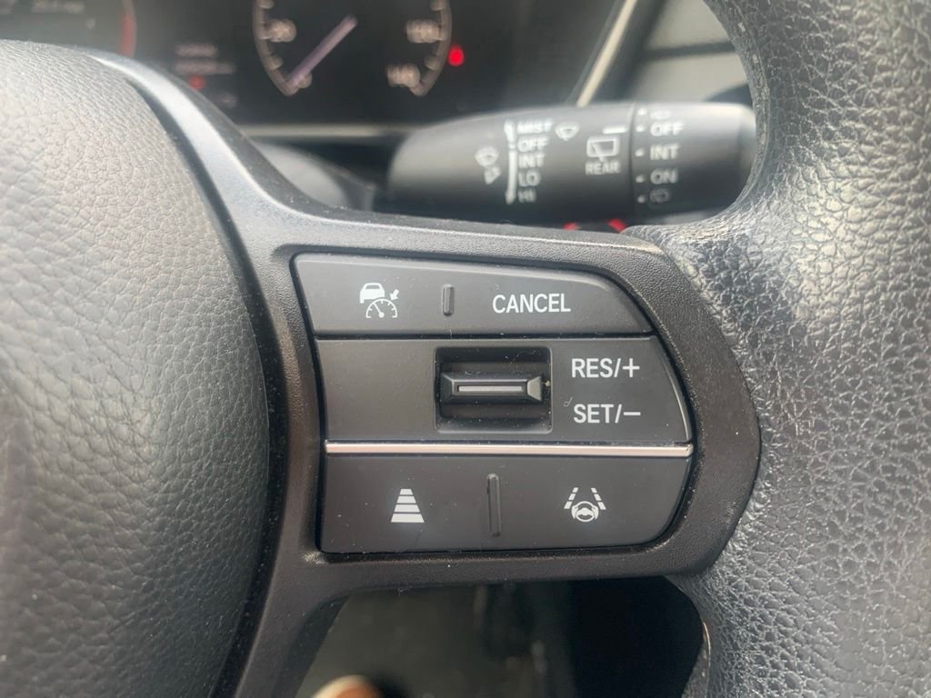 Used 2023 White Honda LX image 18
