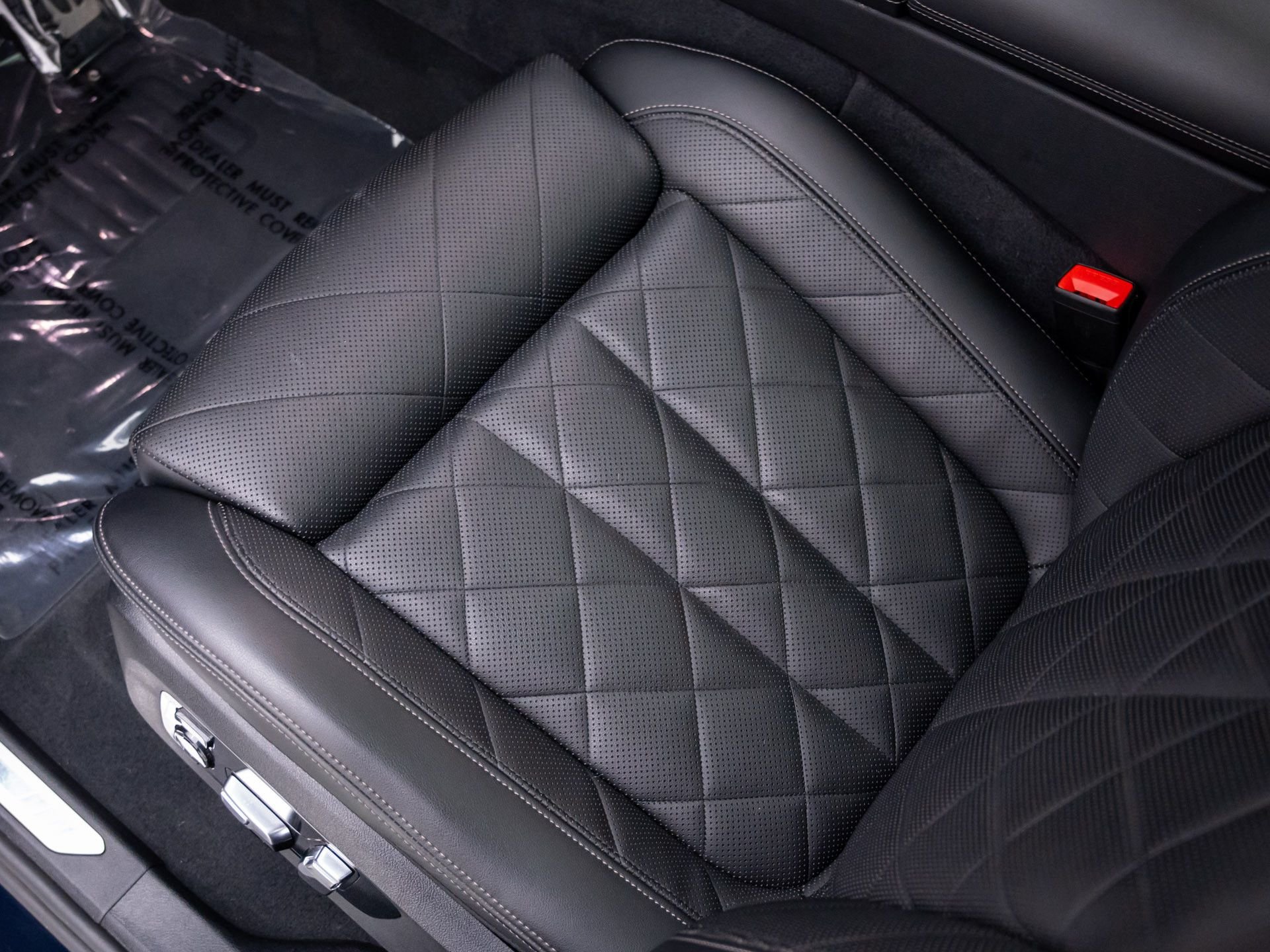 Used 2025 Black BMW xDrive40i image 15