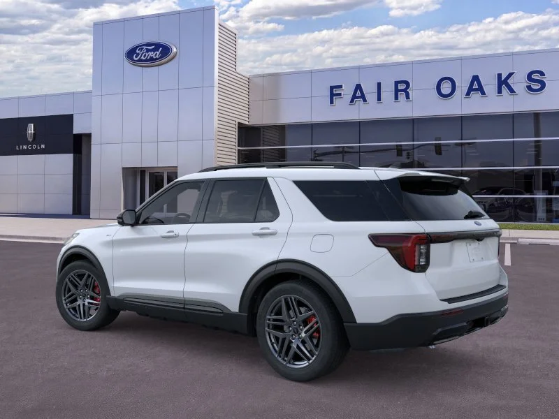 New 2026 Space White Metallic Ford ST-Line image 26