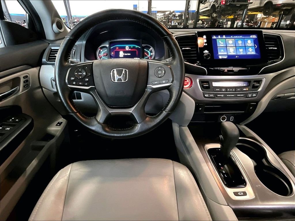 Used 2019 Gray Honda EX-L image 18