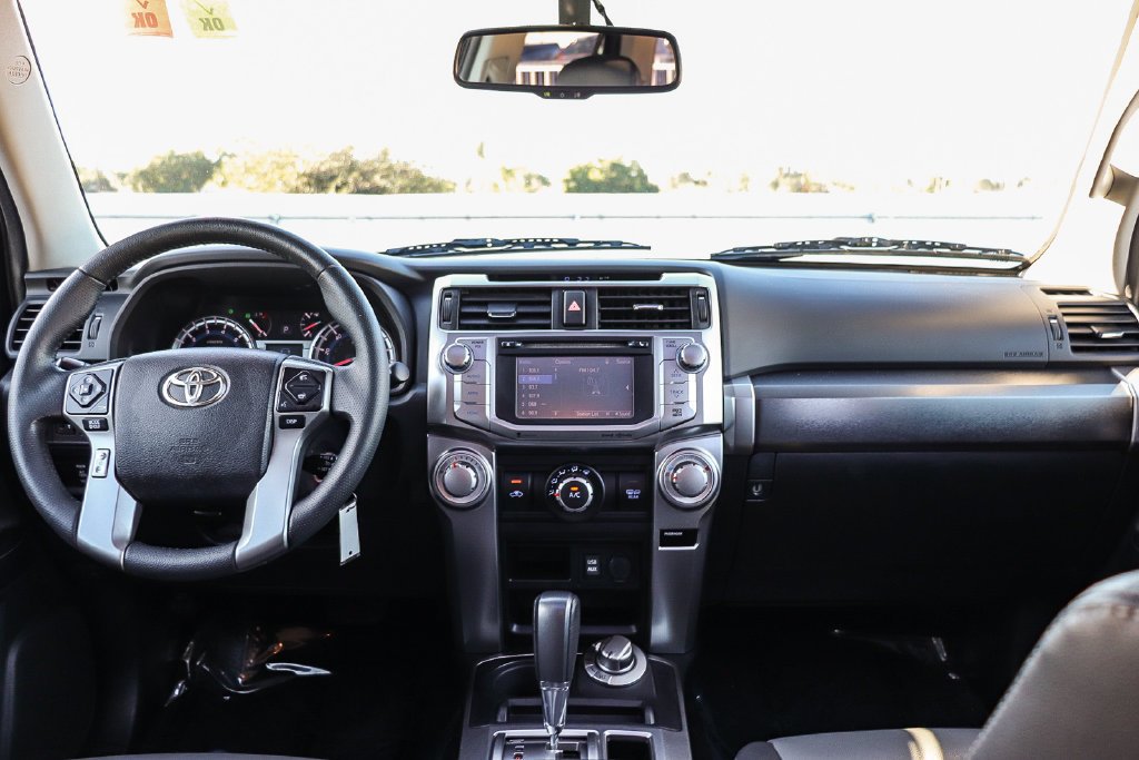 Used 2019 Nautical Blue Metallic Toyota SR5 Premium image 14