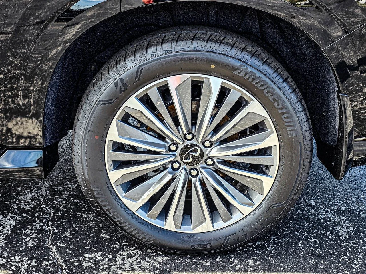 New 2026 BLACK OBSIDIAN INFINITI Luxe 4WD image 10