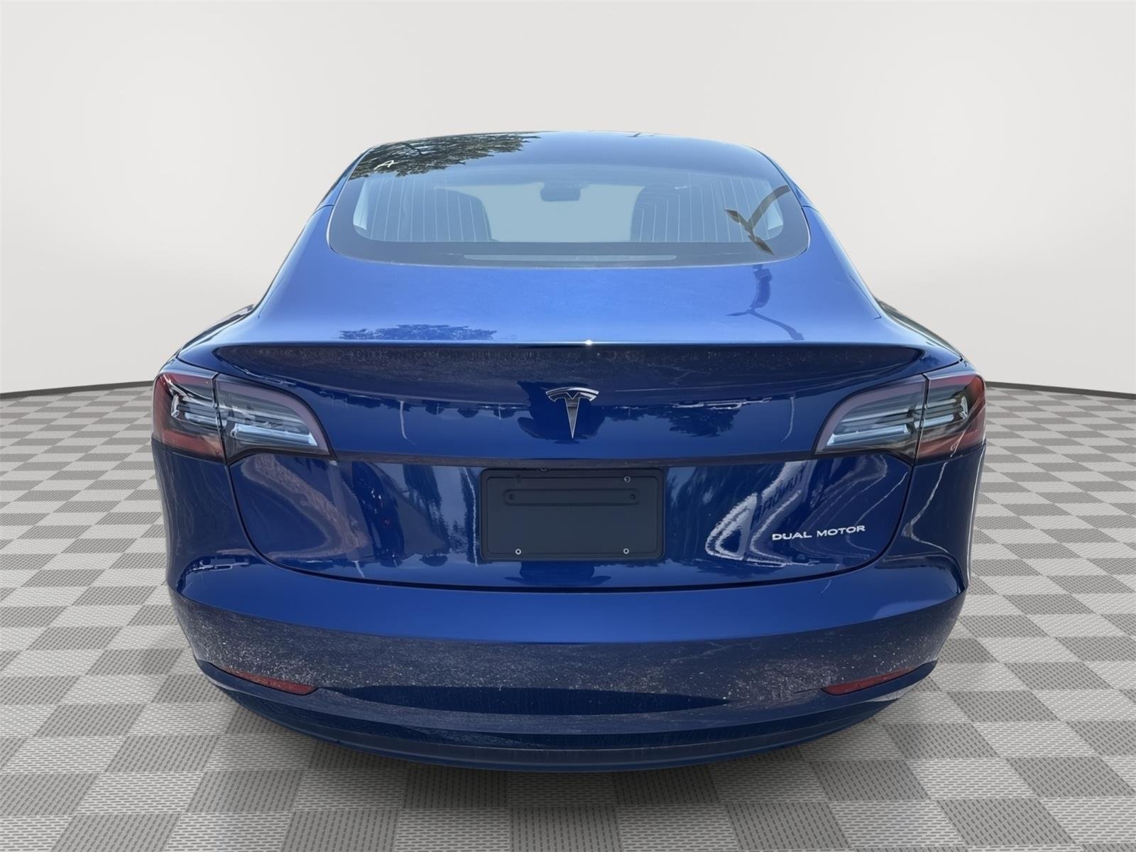 Used 2020 Deep Blue Metallic Tesla Long Range image 12