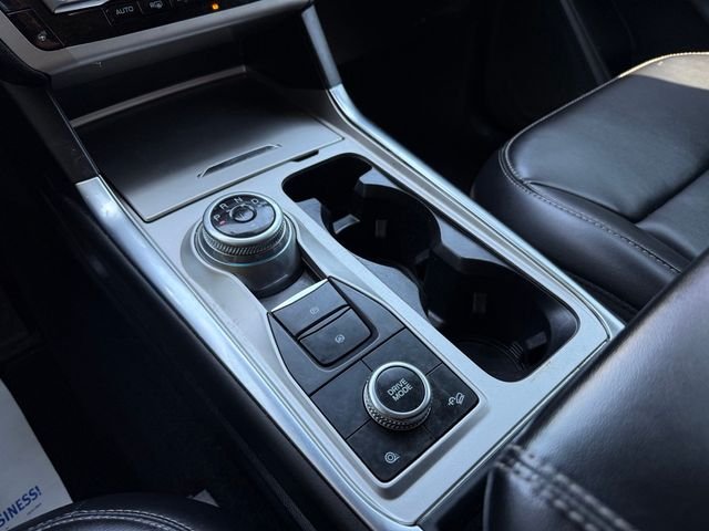 Used 2022 Gray Ford XLT image 17