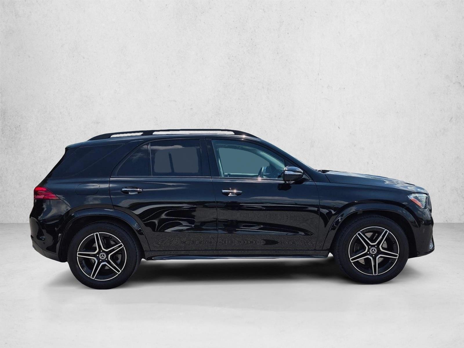 Used 2024 Black Mercedes-Benz GLE 350 image 4
