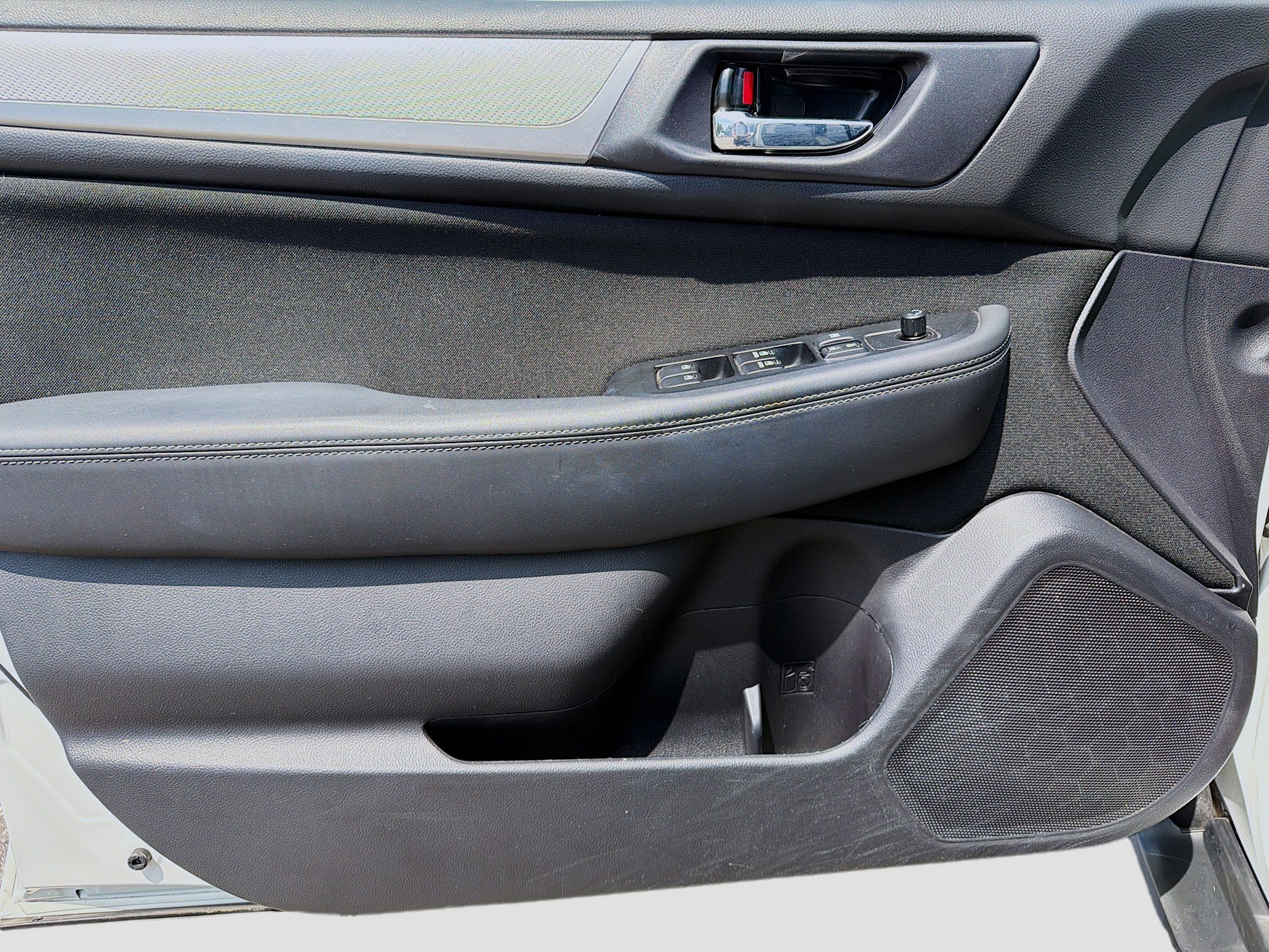 Used 2019 Crystal White Pearl Subaru Premium image 21