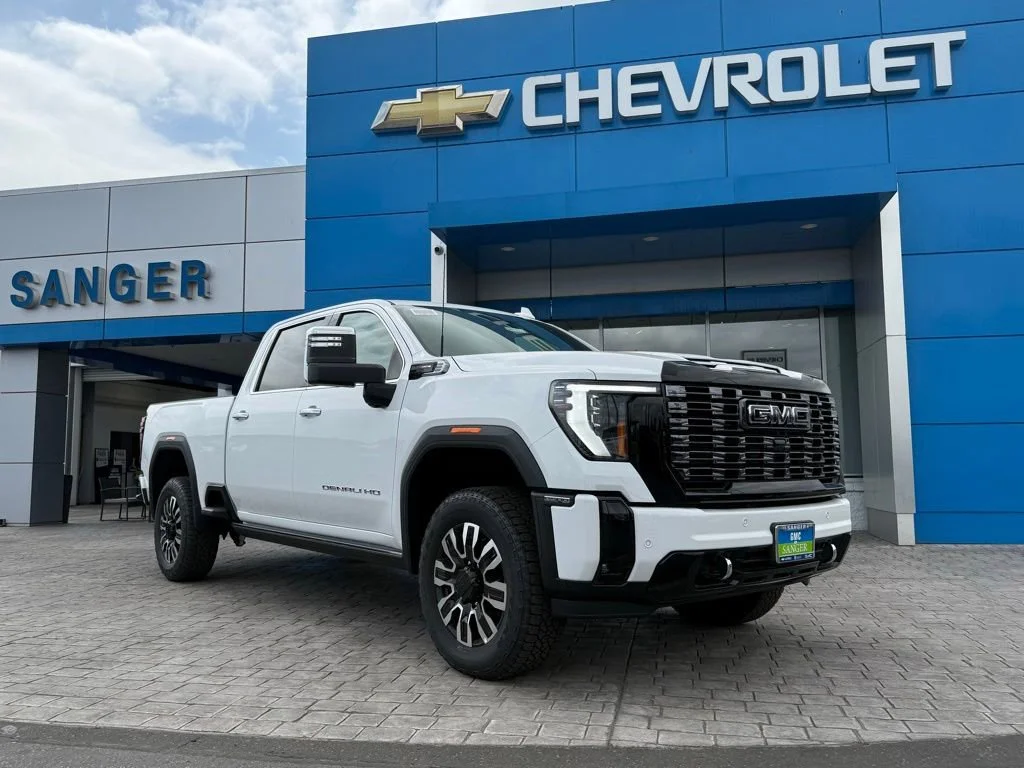 New 2026 Summit White GMC Denali Ultimate image 2