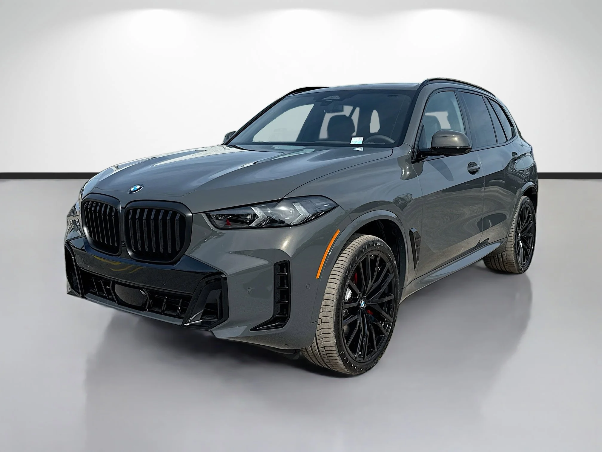 New 2026 Dravit Grey Metallic BMW sDrive40i image 7