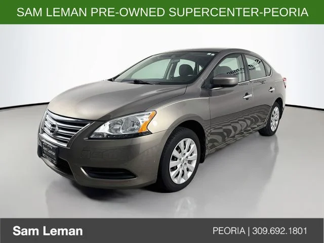 Used 2015 Silver Nissan SV image 3
