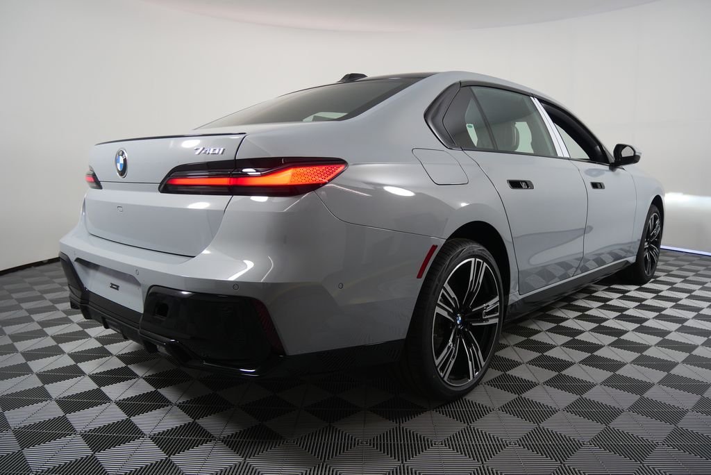 2025 Bmw 740i photo 2