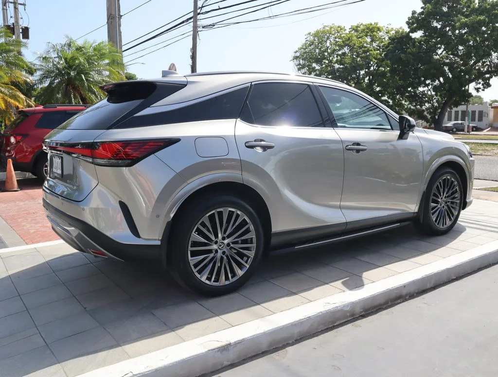 Used 2024 White Lexus 450h+ Luxury image 5