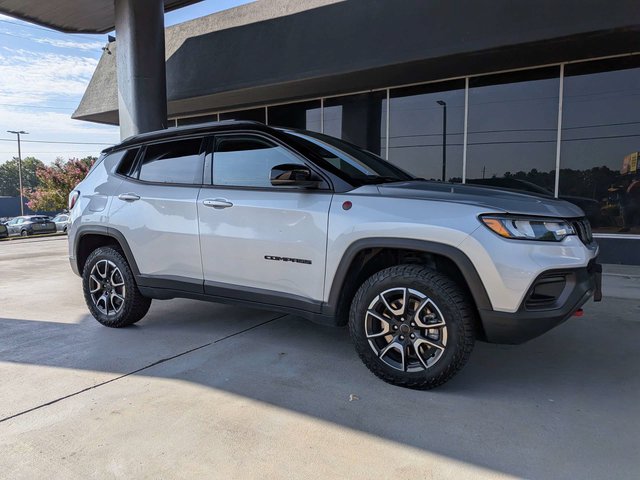 2025 Jeep Compass Trailhawk