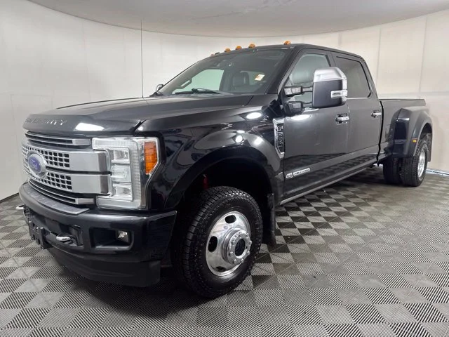 Used 2017 Black Ford Platinum image 8