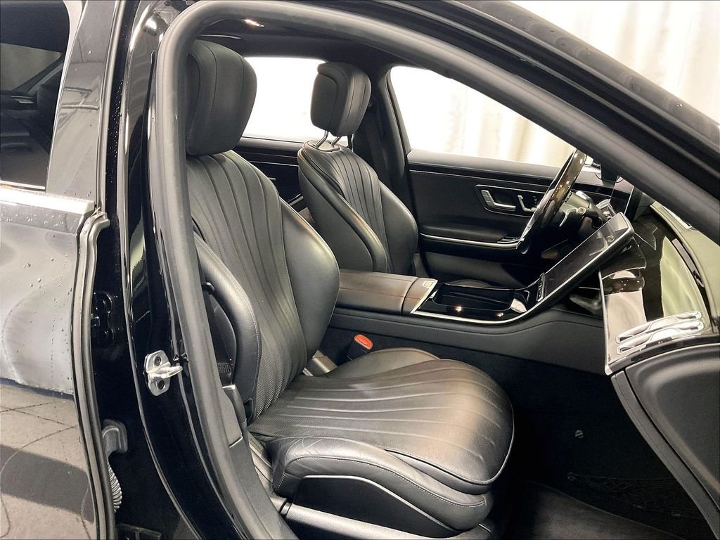Used 2022 Black Mercedes-Benz S 500 image 11
