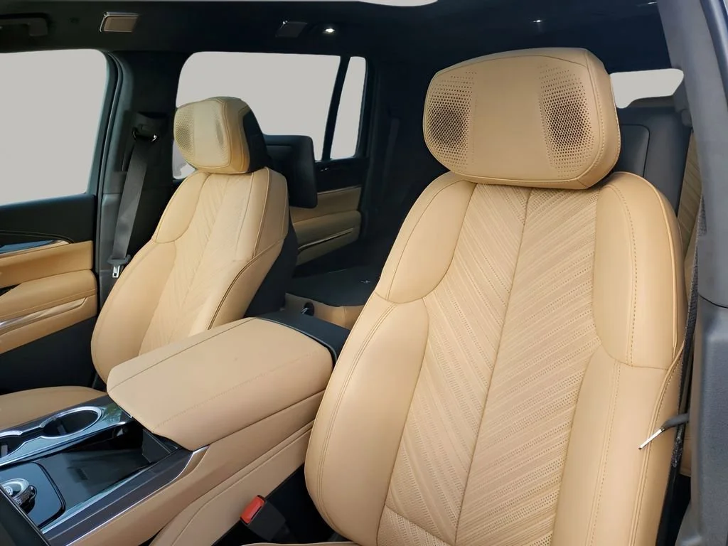 2026 Cadillac Escalade IQL Premium Sport - Photo 35
