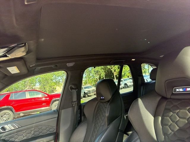 Used 2021 Red BMW Base image 2
