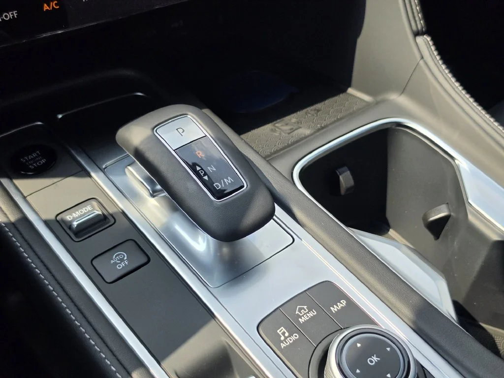 New 2027 RADIANT WHITE INFINITI Sport AWD image 24