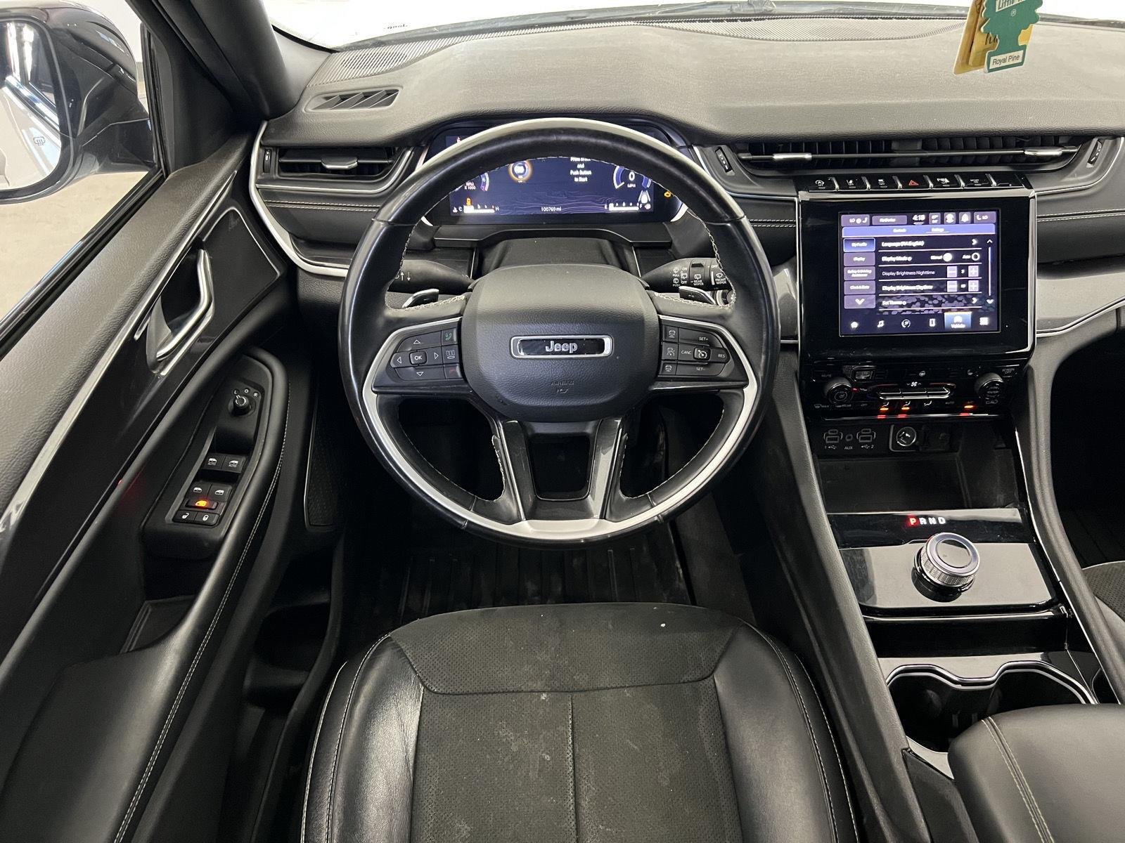 Used 2022 Bright White Clearcoat Jeep Altitude image 27