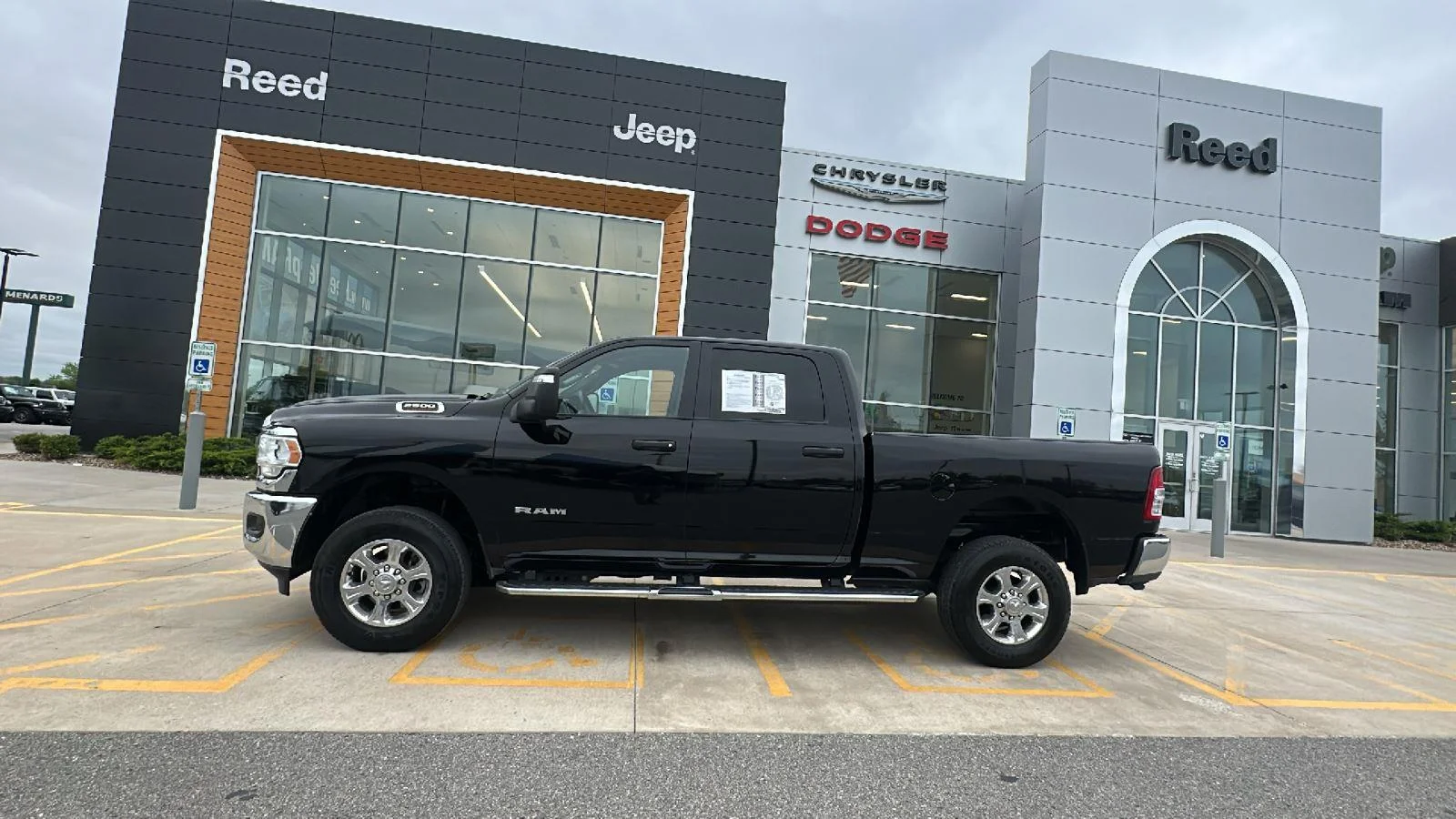 Used 2024 RAM Ram 2500 Pickup Big Horn with VIN 3C6UR5DJ0RG400342 for sale in Kansas City